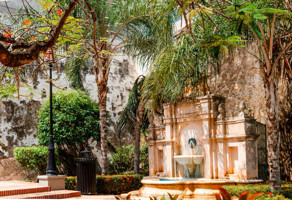 fountain at the Paseo de la Princesa